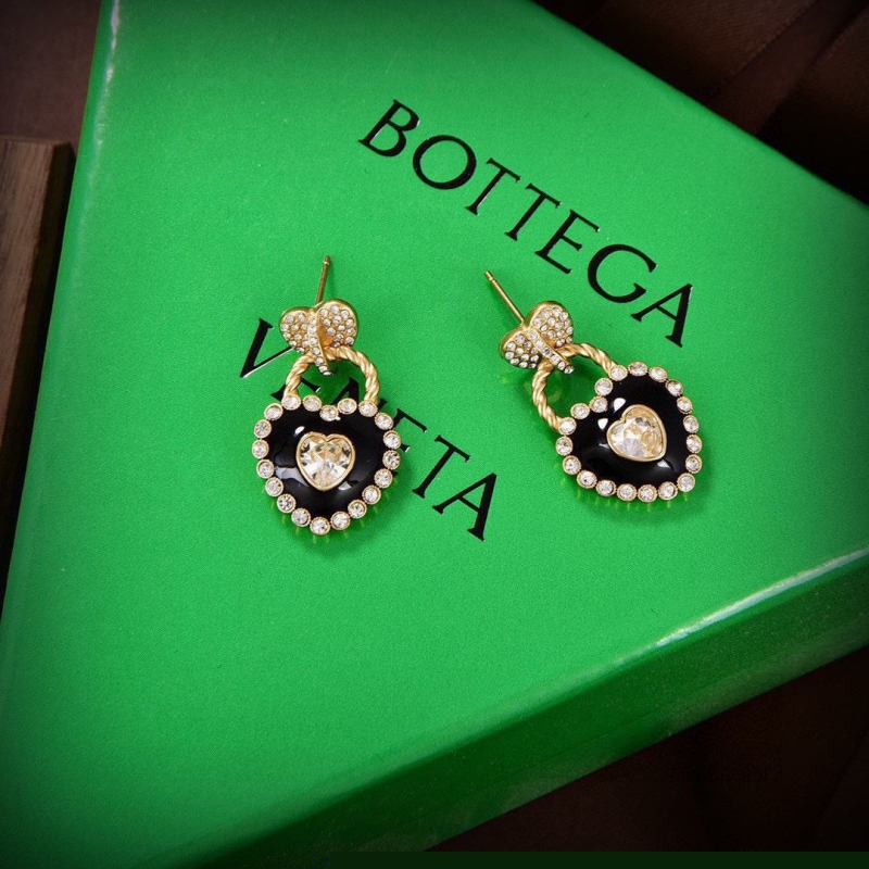 Bo*te*ga venenta earrings